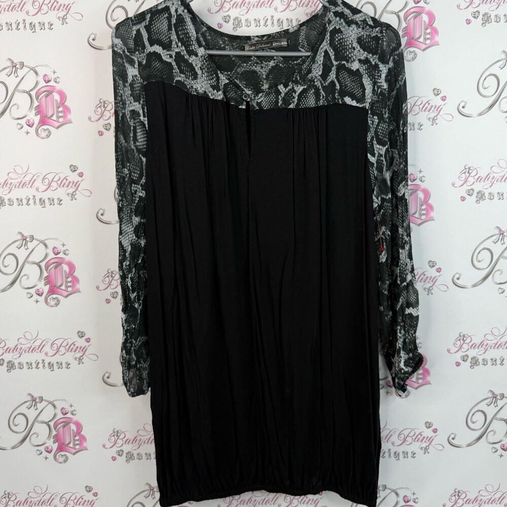 Rinku dalamal shirt long style or dress flowy  Snake Print Long Sleeve Top
